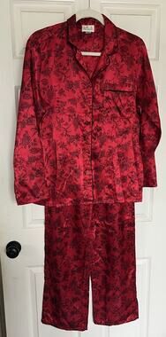 Vintage Character Silky Satin Pajama Set Red Black Botanical Loungewear PJs M